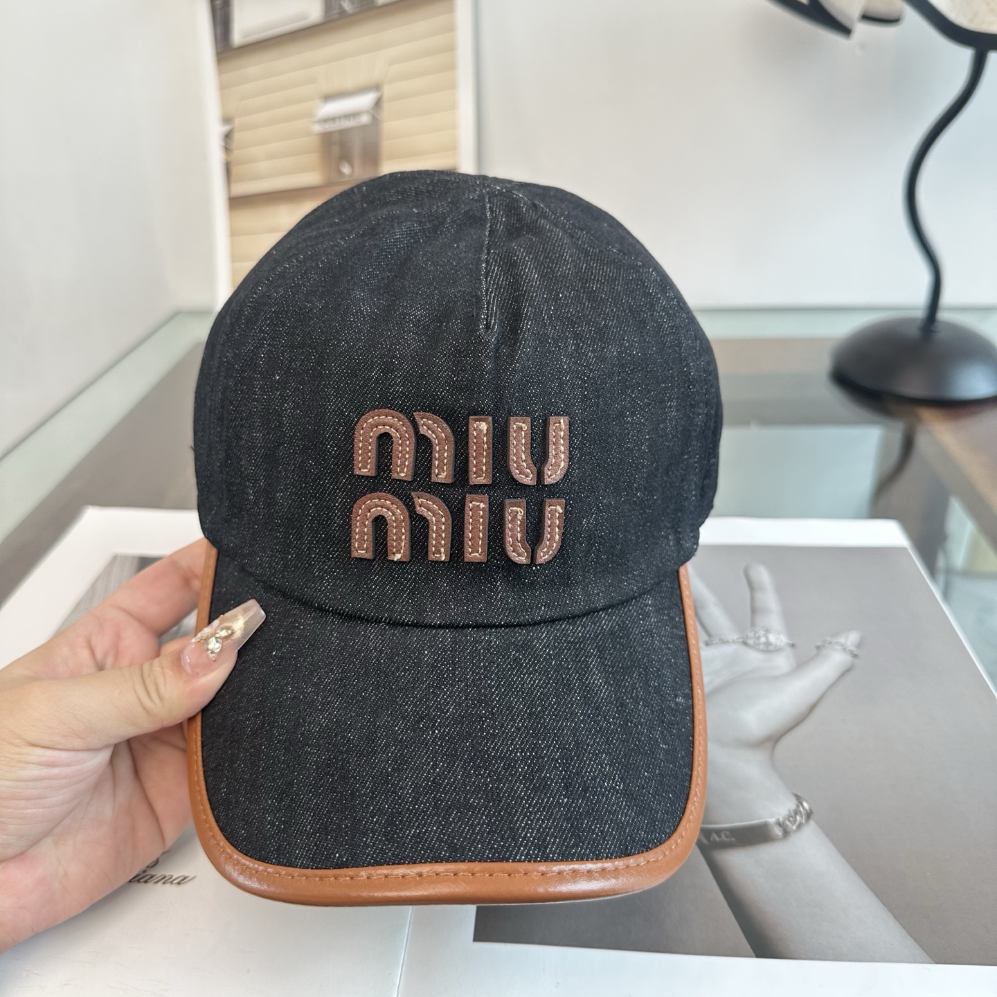 谬谬miumiu 原单 新款棒球帽，正品开模订制，原版做工细致质量超赞！