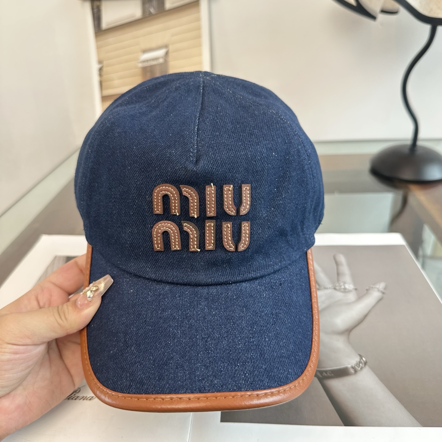 谬谬miumiu 原单 新款棒球帽，正品开模订制，原版做工细致质量超赞！