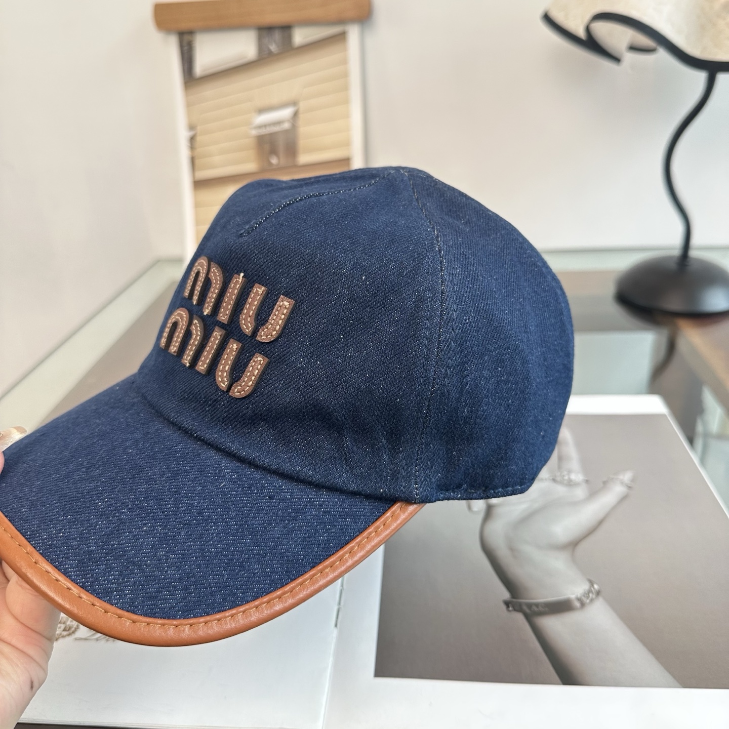 谬谬miumiu 原单 新款棒球帽，正品开模订制，原版做工细致质量超赞！