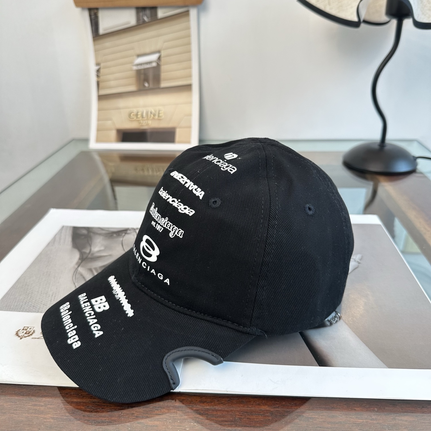 新品Balenciaga 巴黎世家字母新款棒球帽 现货秒发🧢简约时尚超级无敌好看的帽子！情侣款！