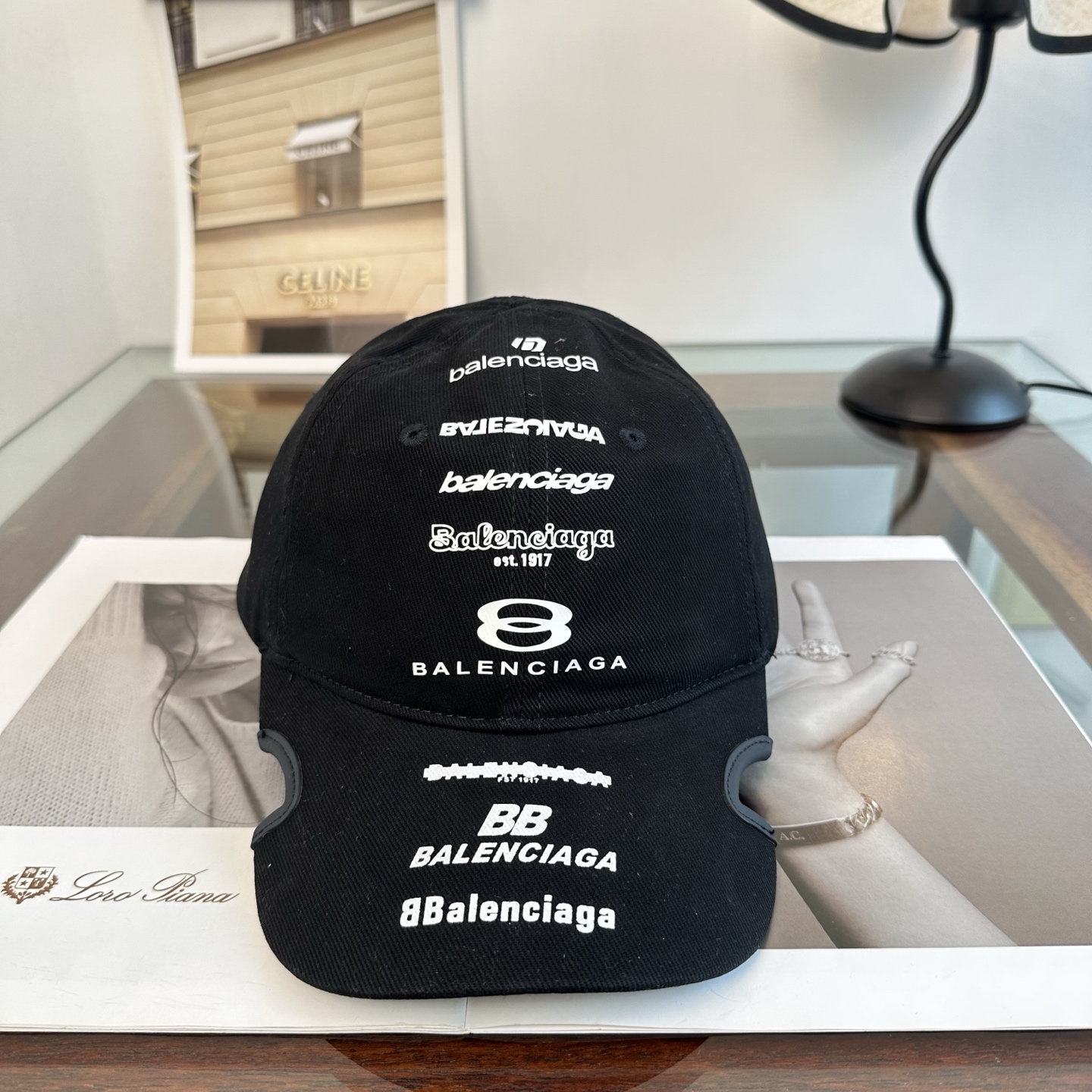 新品Balenciaga 巴黎世家字母新款棒球帽 现货秒发🧢简约时尚超级无敌好看的帽子！情侣款！