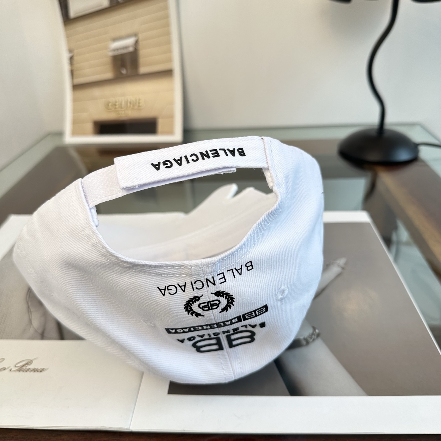 新品Balenciaga 巴黎世家字母新款棒球帽 现货秒发🧢简约时尚超级无敌好看的帽子！情侣款！