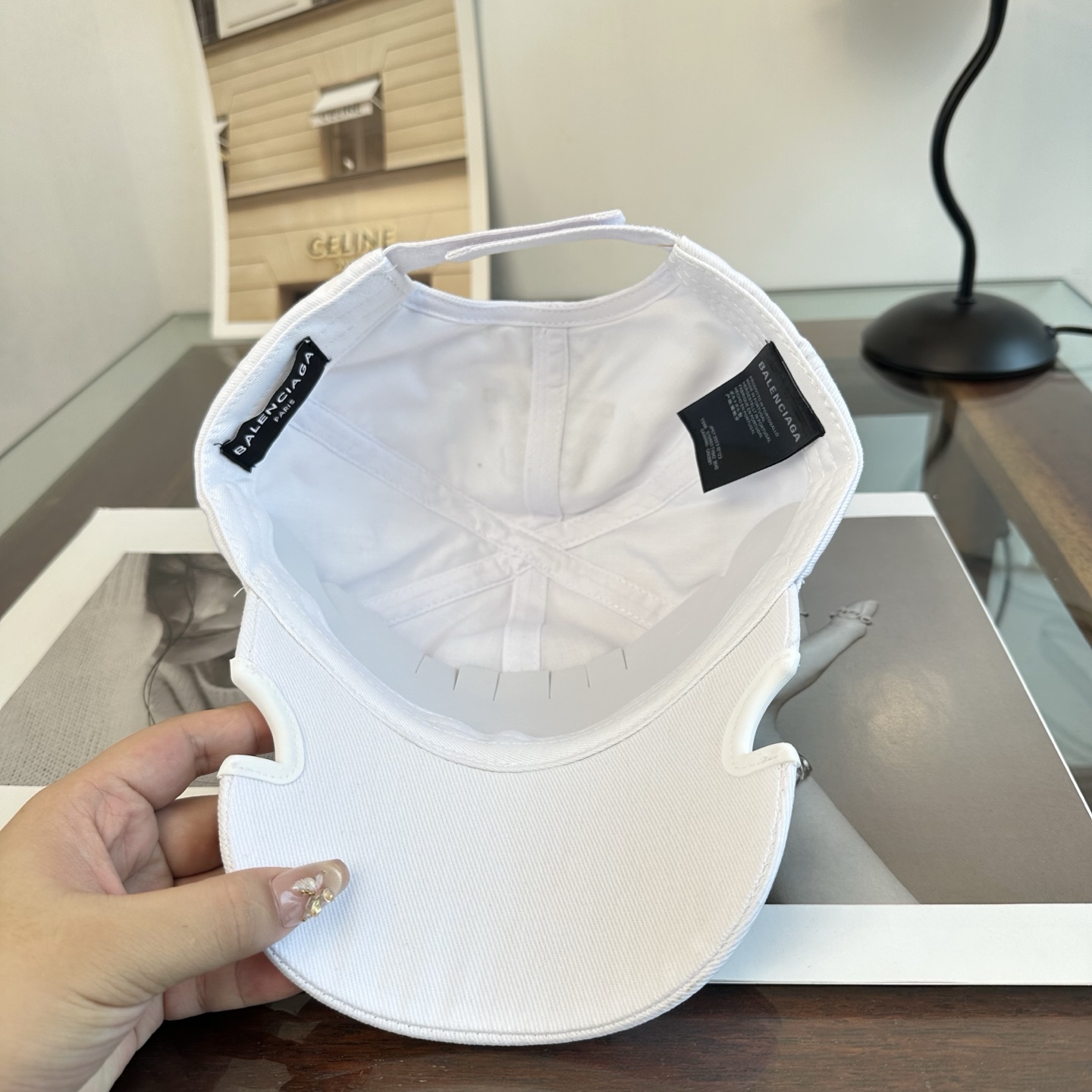 新品Balenciaga 巴黎世家字母新款棒球帽 现货秒发🧢简约时尚超级无敌好看的帽子！情侣款！