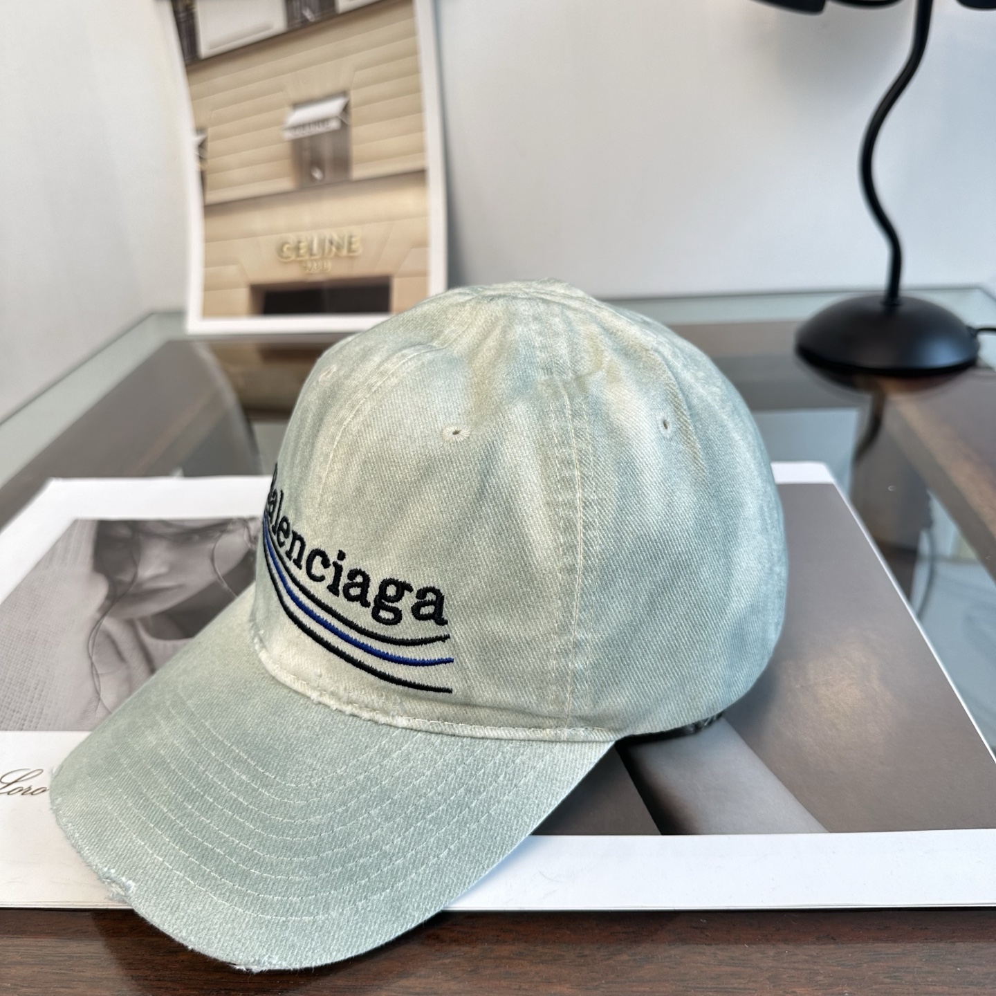 新品Balenciaga 巴黎世家字母新款棒球帽 现货秒发🧢简约时尚超级无敌好看的帽子！情侣款！