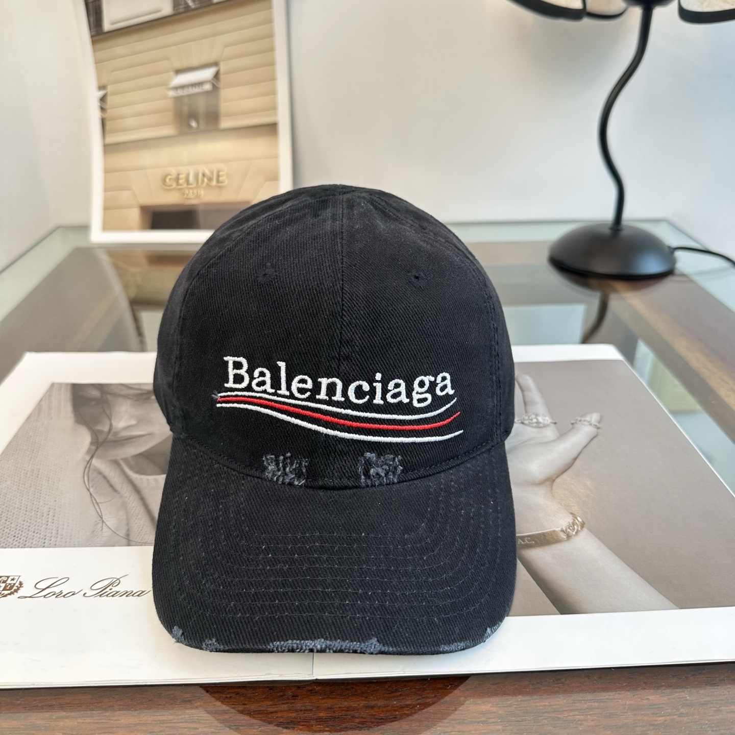 新品Balenciaga 巴黎世家字母新款棒球帽 现货秒发🧢简约时尚超级无敌好看的帽子！情侣款！