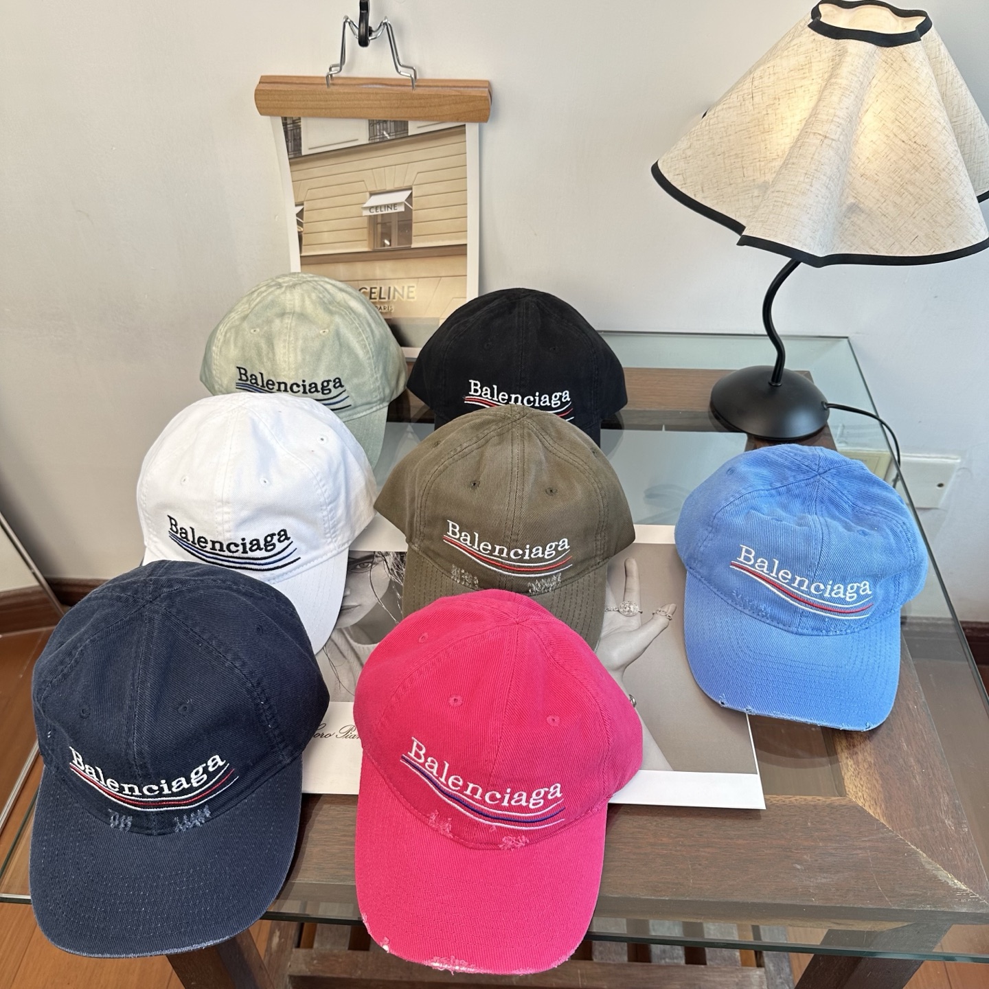 新品Balenciaga 巴黎世家字母新款棒球帽 现货秒发🧢简约时尚超级无敌好看的帽子！情侣款！