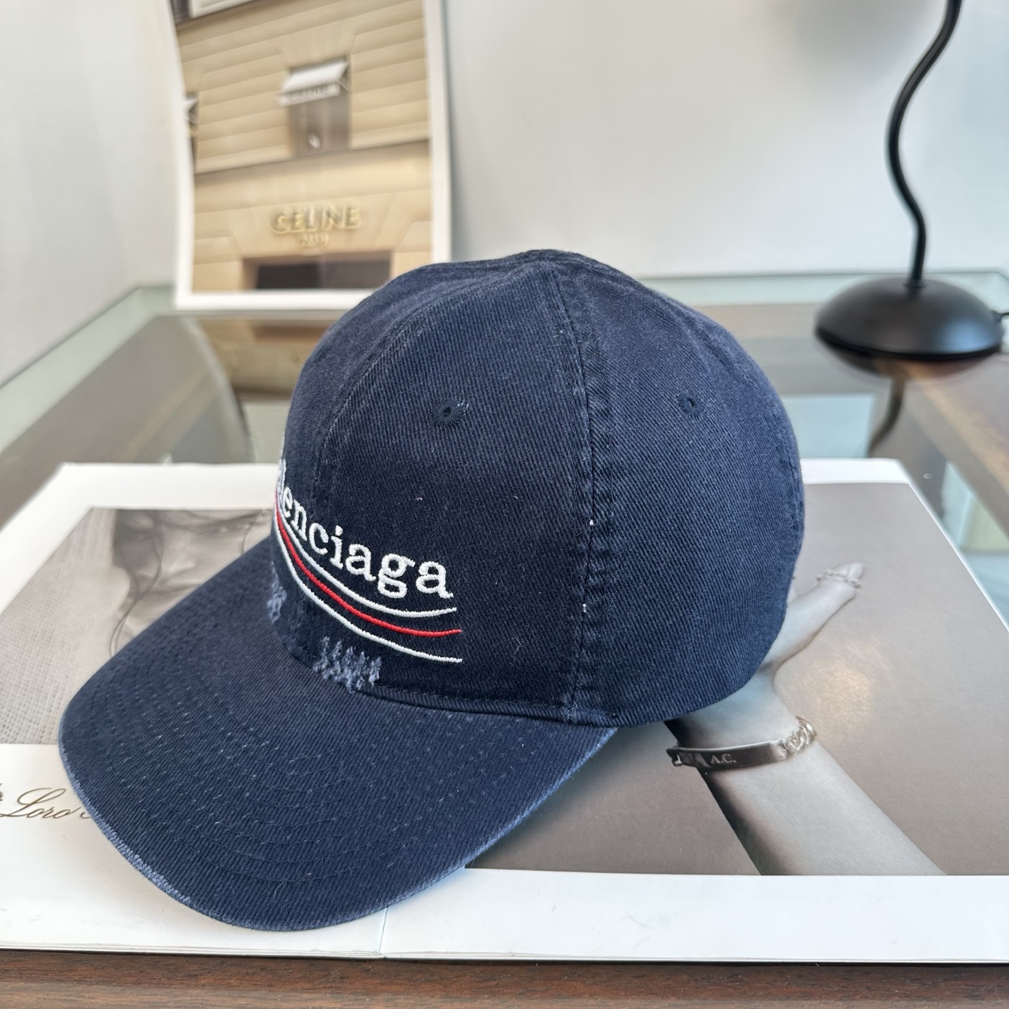 新品Balenciaga 巴黎世家字母新款棒球帽 现货秒发🧢简约时尚超级无敌好看的帽子！情侣款！