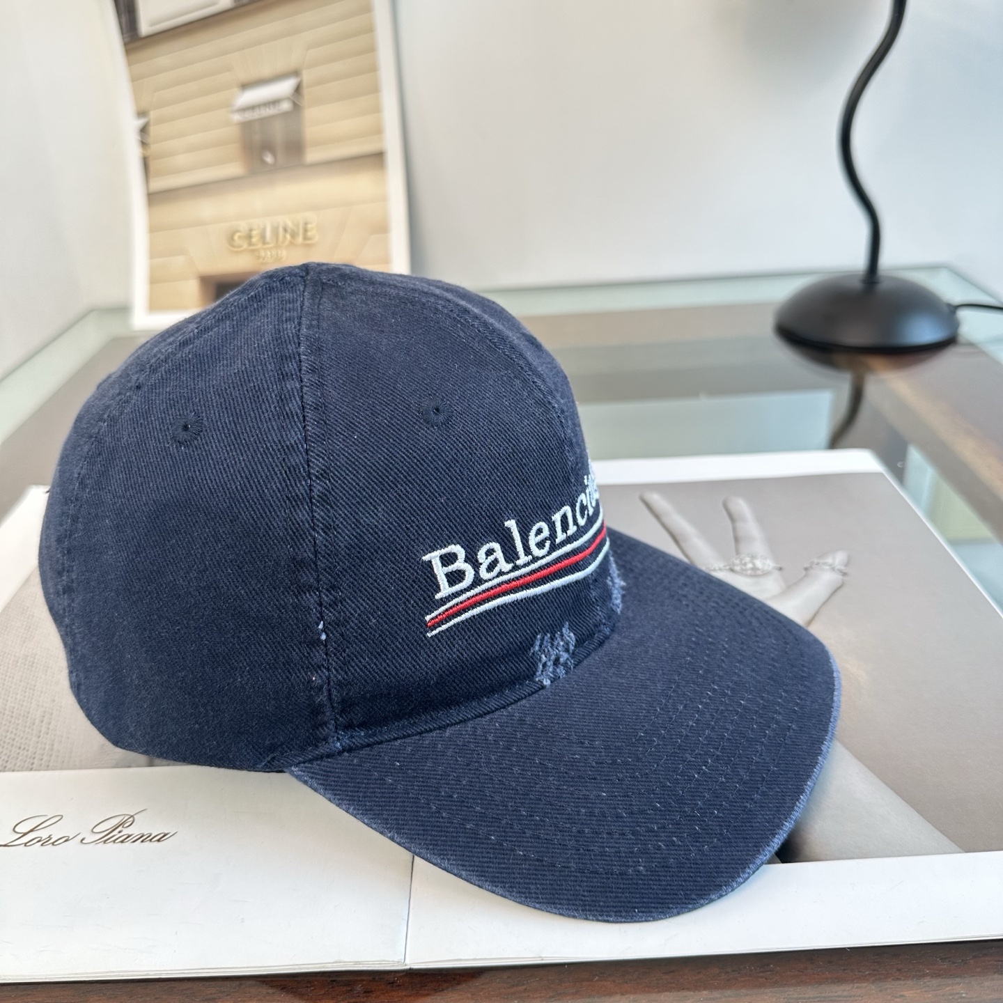 新品Balenciaga 巴黎世家字母新款棒球帽 现货秒发🧢简约时尚超级无敌好看的帽子！情侣款！