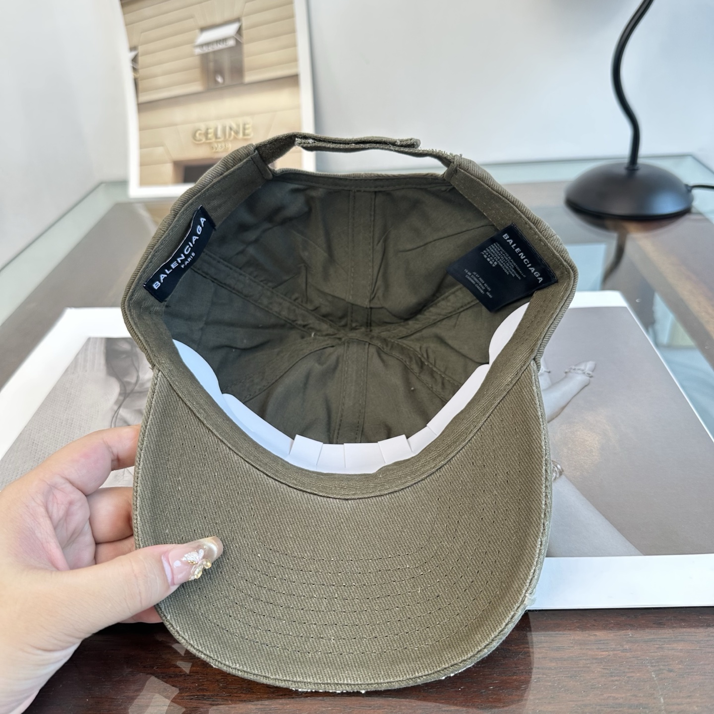 新品Balenciaga 巴黎世家字母新款棒球帽 现货秒发🧢简约时尚超级无敌好看的帽子！情侣款！