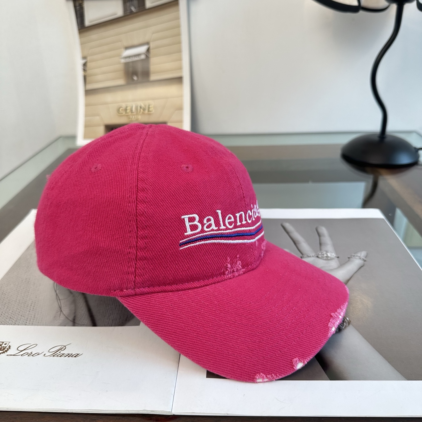 新品Balenciaga 巴黎世家字母新款棒球帽 现货秒发🧢简约时尚超级无敌好看的帽子！情侣款！
