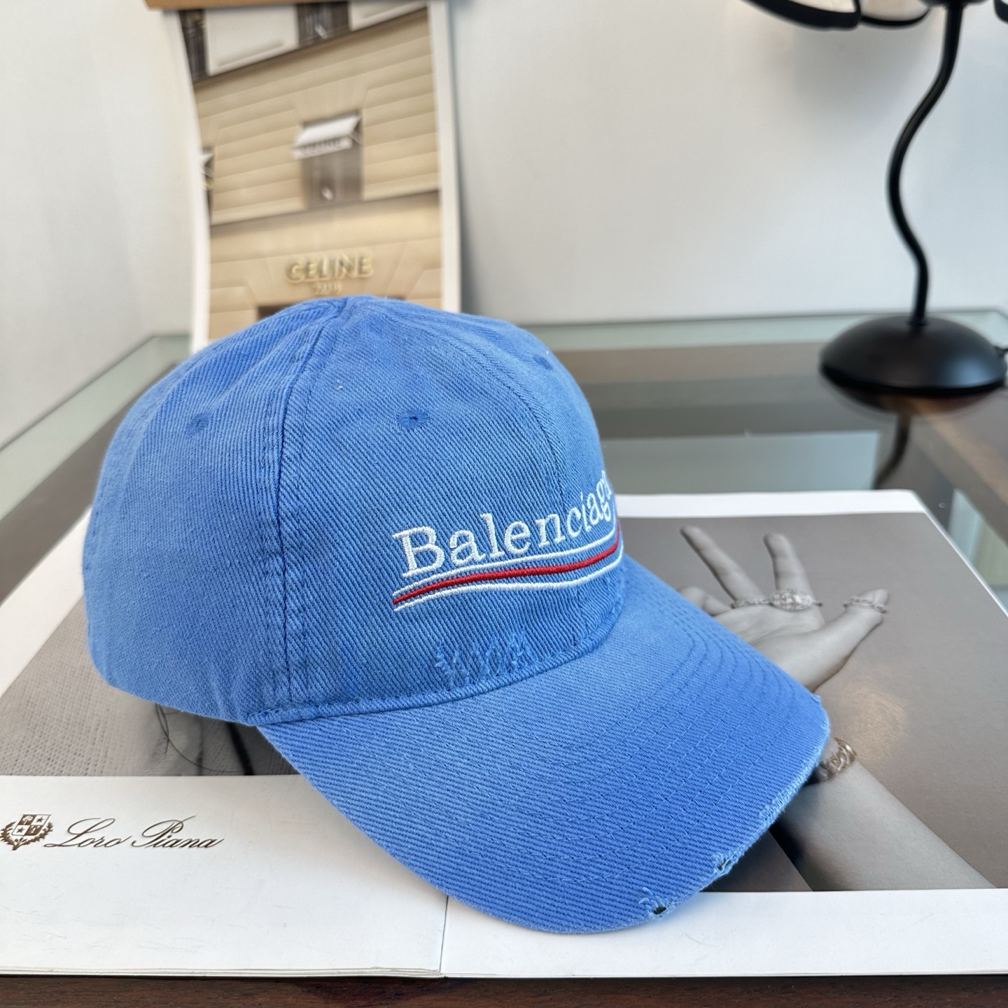 新品Balenciaga 巴黎世家字母新款棒球帽 现货秒发🧢简约时尚超级无敌好看的帽子！情侣款！