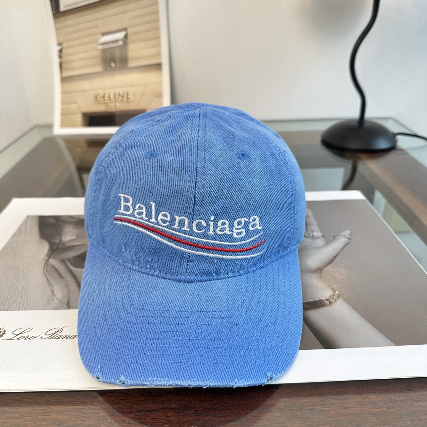 新品Balenciaga 巴黎世家字母新款棒球帽 现货秒发🧢简约时尚超级无敌好看的帽子！情侣款！