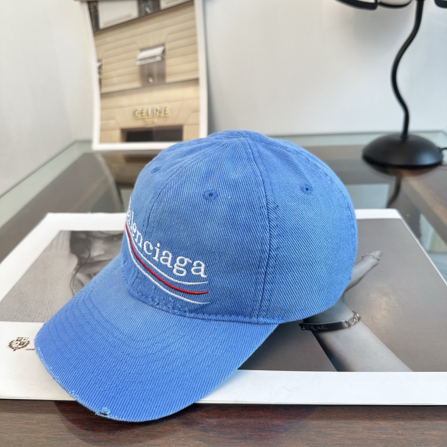 新品Balenciaga 巴黎世家字母新款棒球帽 现货秒发🧢简约时尚超级无敌好看的帽子！情侣款！
