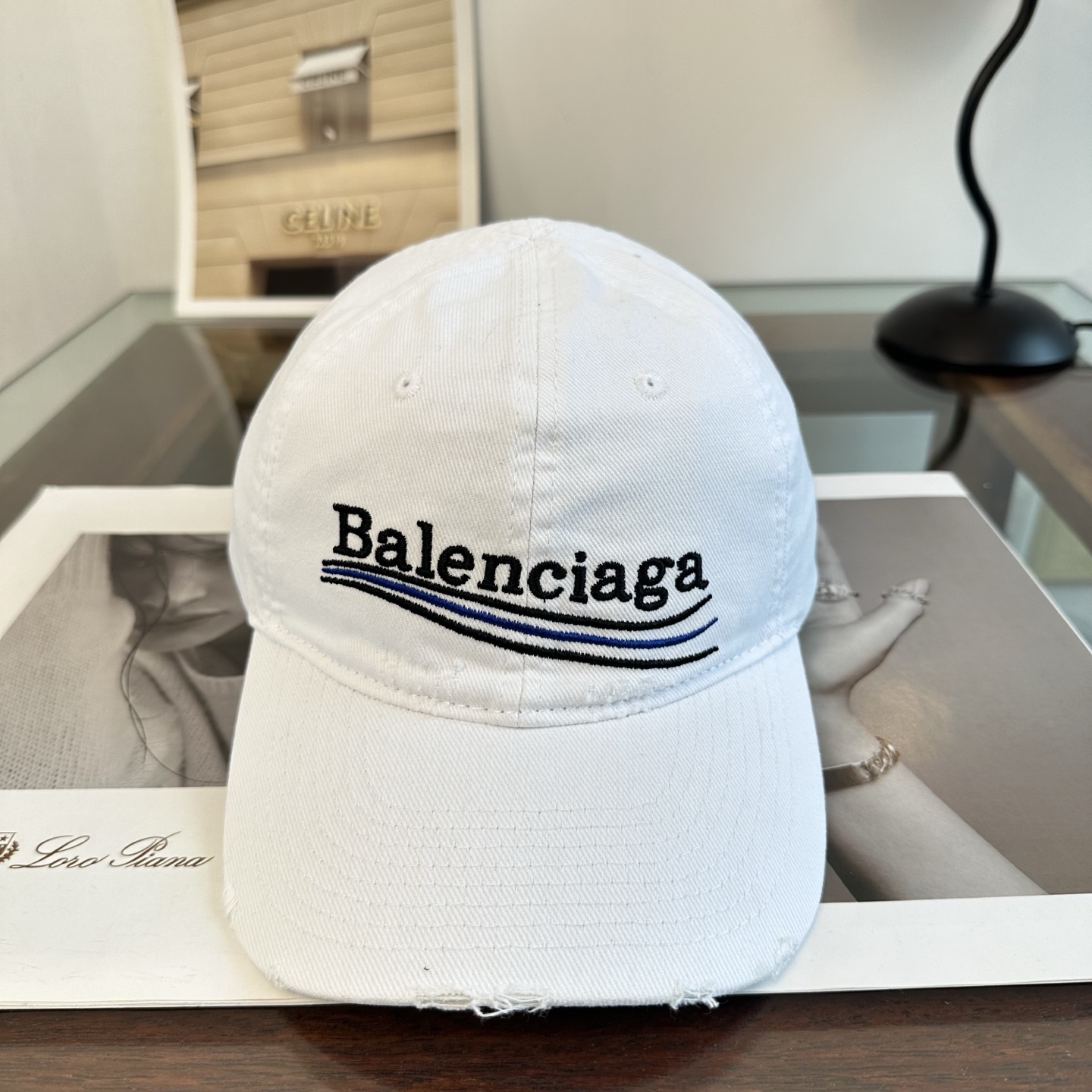 新品Balenciaga 巴黎世家字母新款棒球帽 现货秒发🧢简约时尚超级无敌好看的帽子！情侣款！