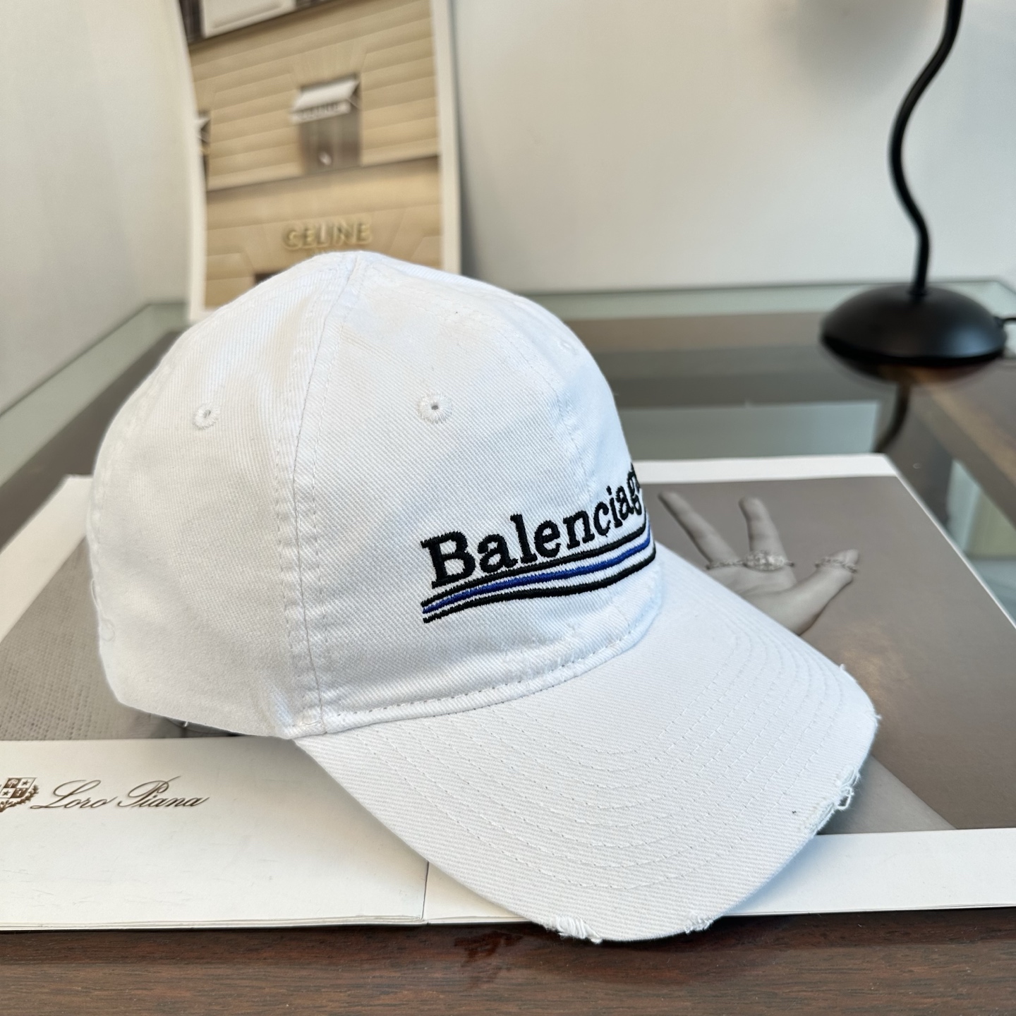 新品Balenciaga 巴黎世家字母新款棒球帽 现货秒发🧢简约时尚超级无敌好看的帽子！情侣款！