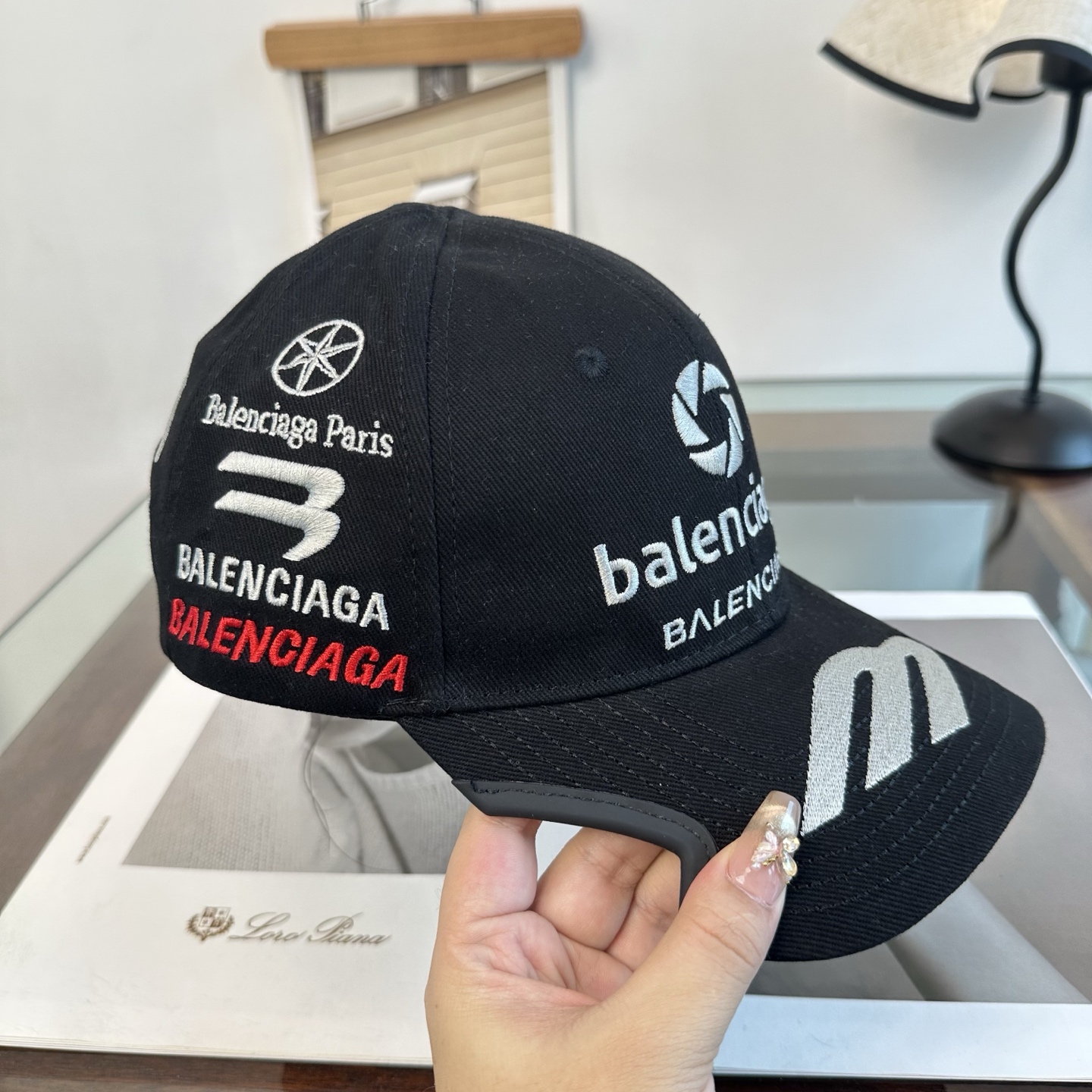 新品Balenciaga 巴黎世家字母新款棒球帽 现货秒发🧢简约时尚超级无敌好看的帽子！情侣款！
