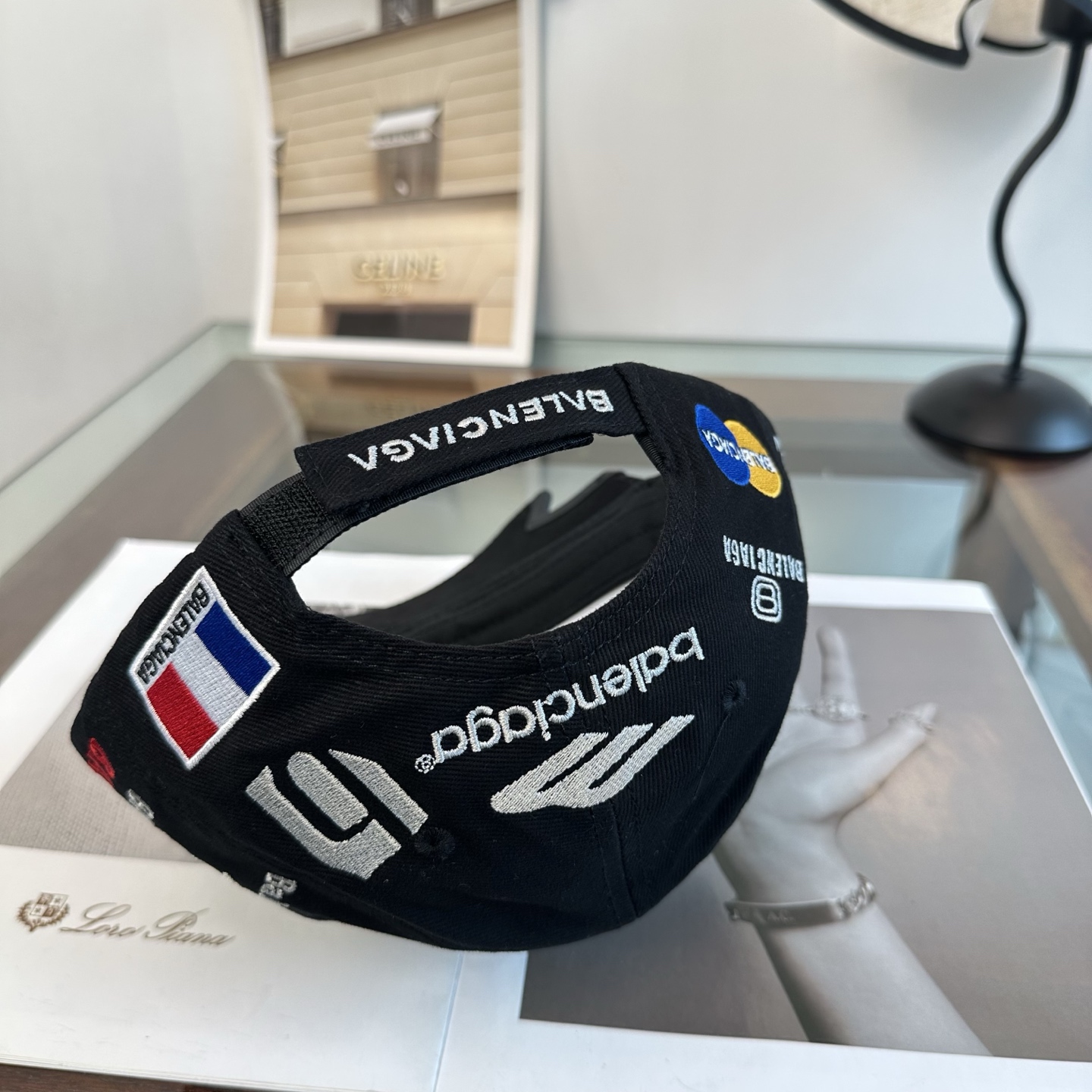 新品Balenciaga 巴黎世家字母新款棒球帽 现货秒发🧢简约时尚超级无敌好看的帽子！情侣款！