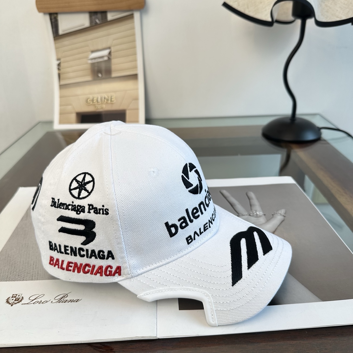 新品Balenciaga 巴黎世家字母新款棒球帽 现货秒发🧢简约时尚超级无敌好看的帽子！情侣款！