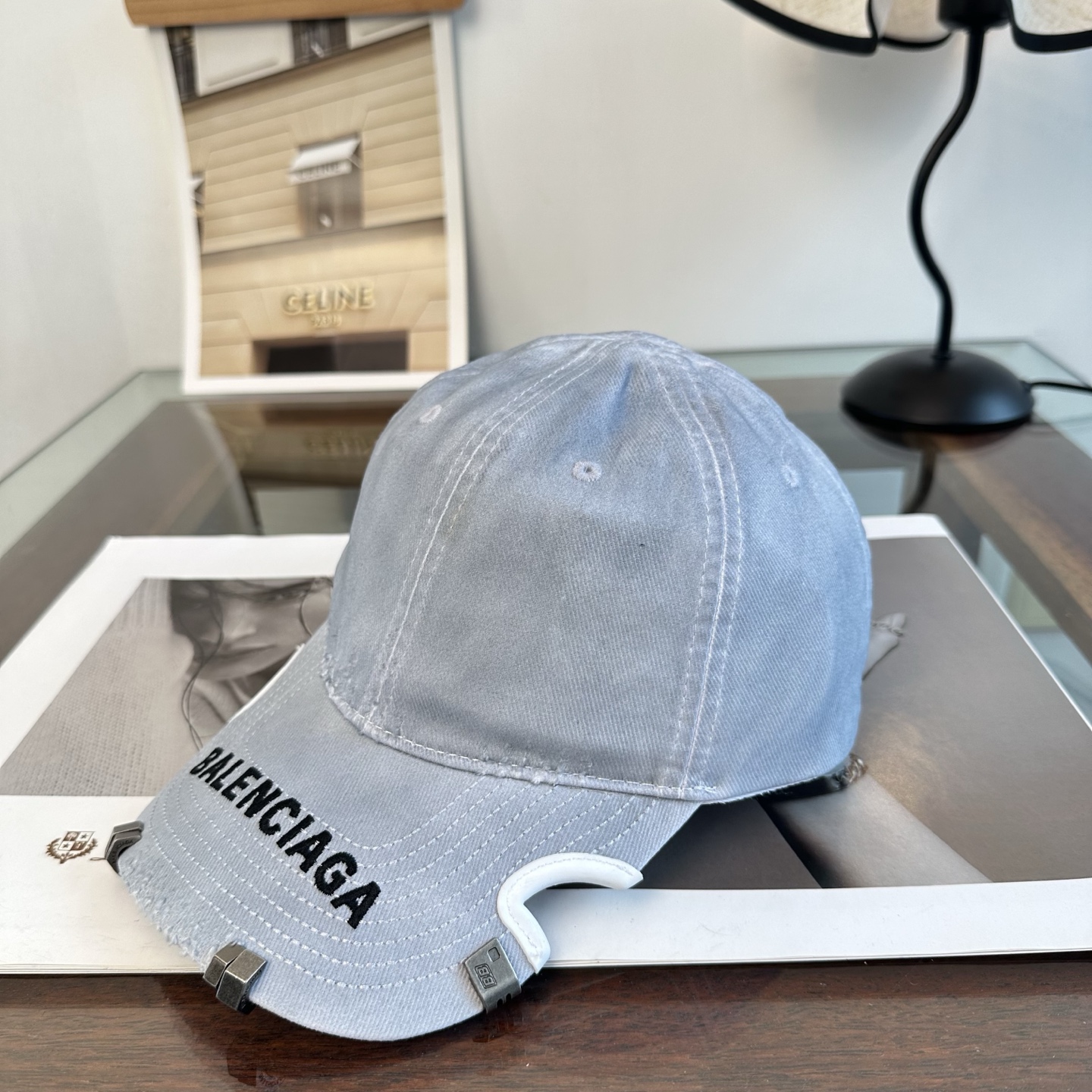 新品Balenciaga 巴黎世家字母新款棒球帽 现货秒发🧢简约时尚超级无敌好看的帽子！情侣款！