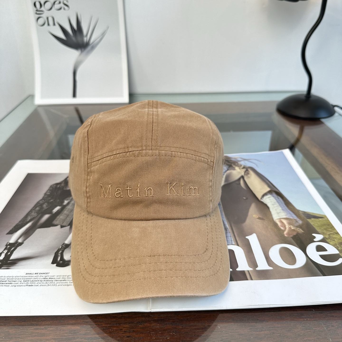 韩国大热的Matin Kim刺绣棒球帽🧢上新啦！最近超爱这款刺绣棒球帽 每个色都很好看 日常通勤、运动都合适 纯棉材质戴