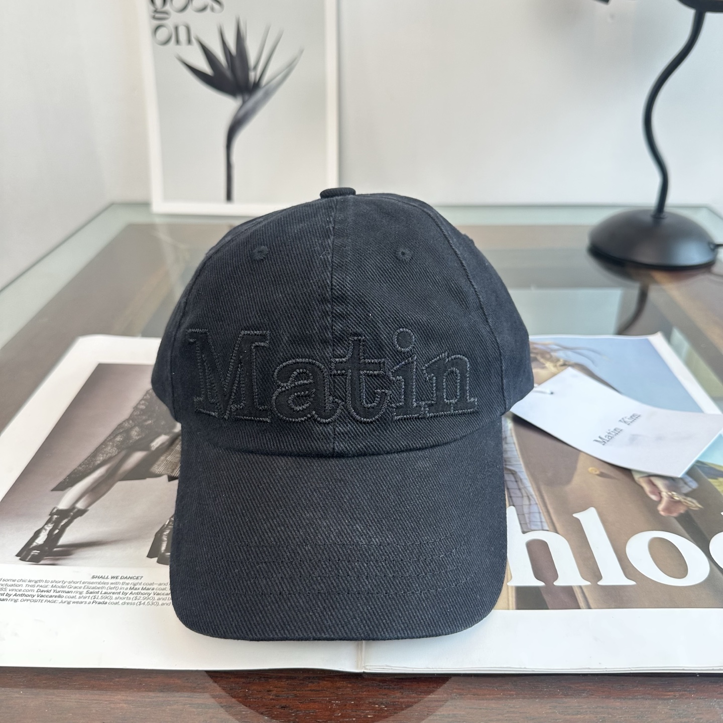 韩国大热的Matin Kim刺绣棒球帽🧢上新啦！最近超爱这款刺绣棒球帽 每个色都很好看 日常通勤、运动都合适 纯棉材质戴