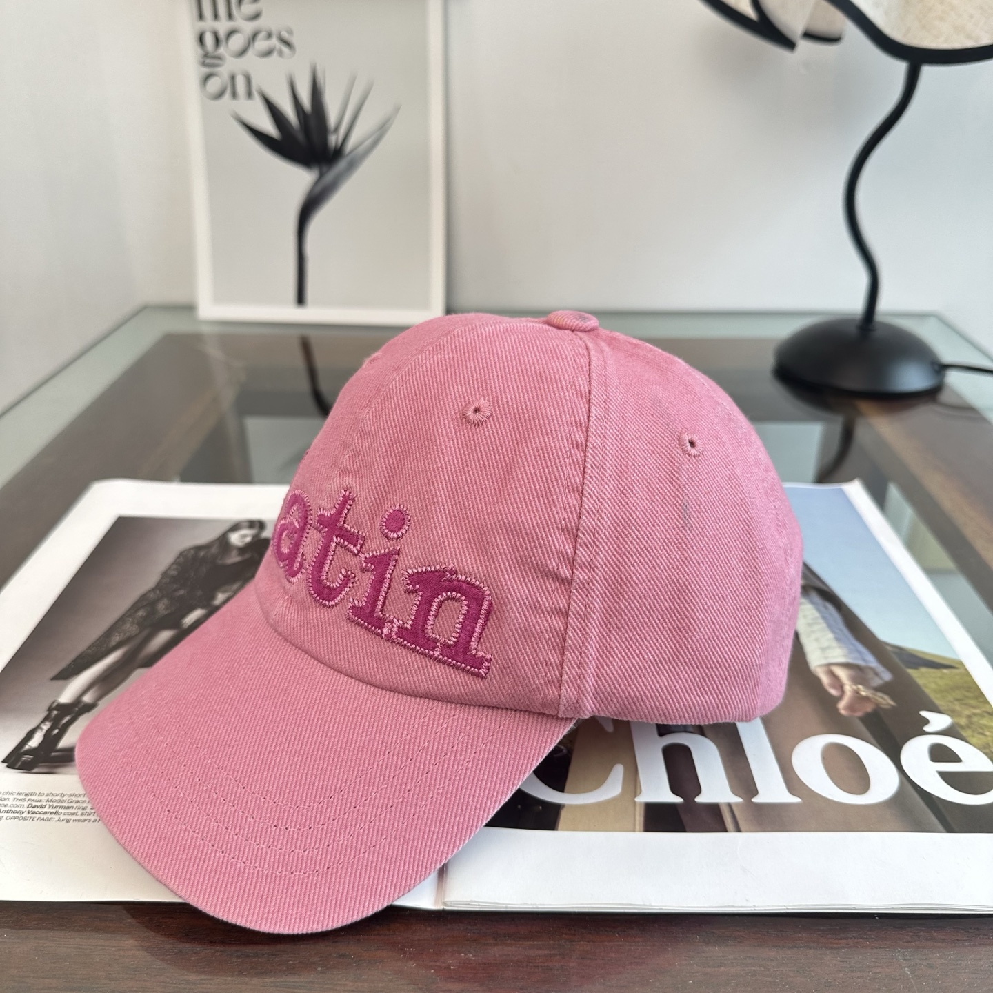 韩国大热的Matin Kim刺绣棒球帽🧢上新啦！最近超爱这款刺绣棒球帽 每个色都很好看 日常通勤、运动都合适 纯棉材质戴