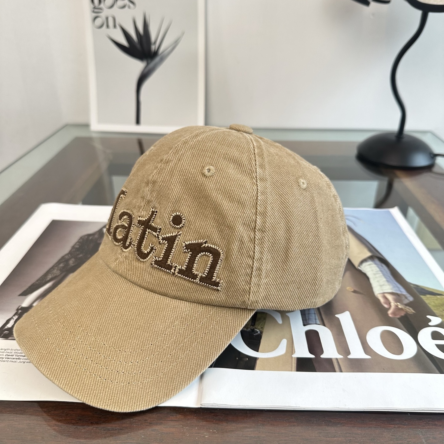 韩国大热的Matin Kim刺绣棒球帽🧢上新啦！最近超爱这款刺绣棒球帽 每个色都很好看 日常通勤、运动都合适 纯棉材质戴