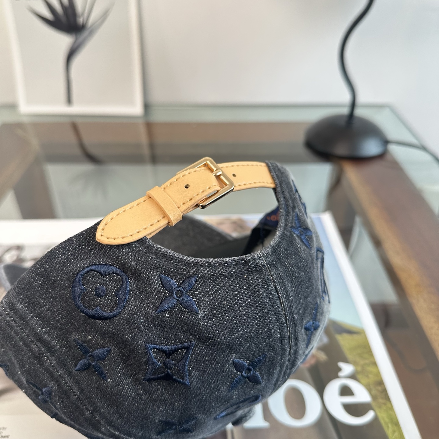 🧢路易威登棒球帽 LouisVuitton😍新款LV棒球帽，重工打造♥️高端大气，百搭款🤗男女通用！