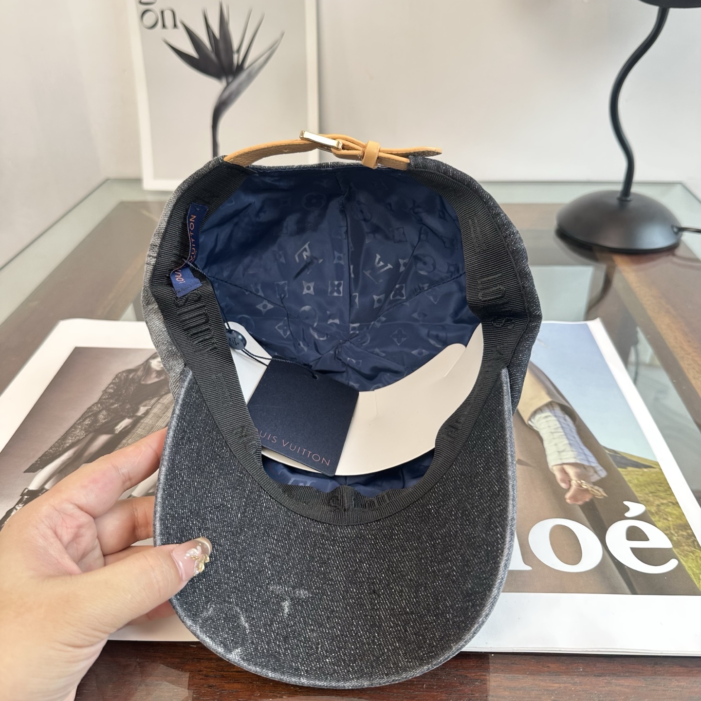 🧢路易威登棒球帽 LouisVuitton😍新款LV棒球帽，重工打造♥️高端大气，百搭款🤗男女通用！