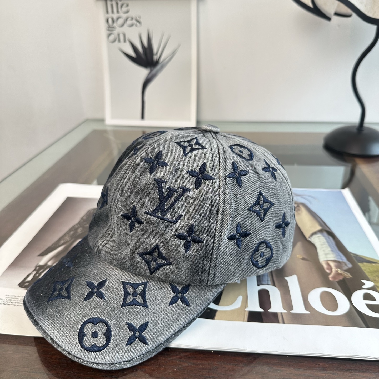 🧢路易威登棒球帽 LouisVuitton😍新款LV棒球帽，重工打造♥️高端大气，百搭款🤗男女通用！