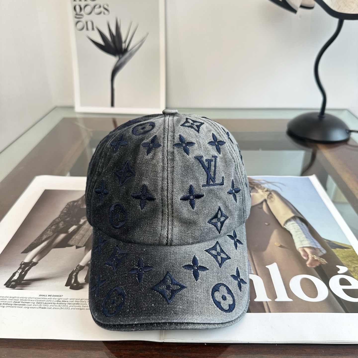 🧢路易威登棒球帽 LouisVuitton😍新款LV棒球帽，重工打造♥️高端大气，百搭款🤗男女通用！
