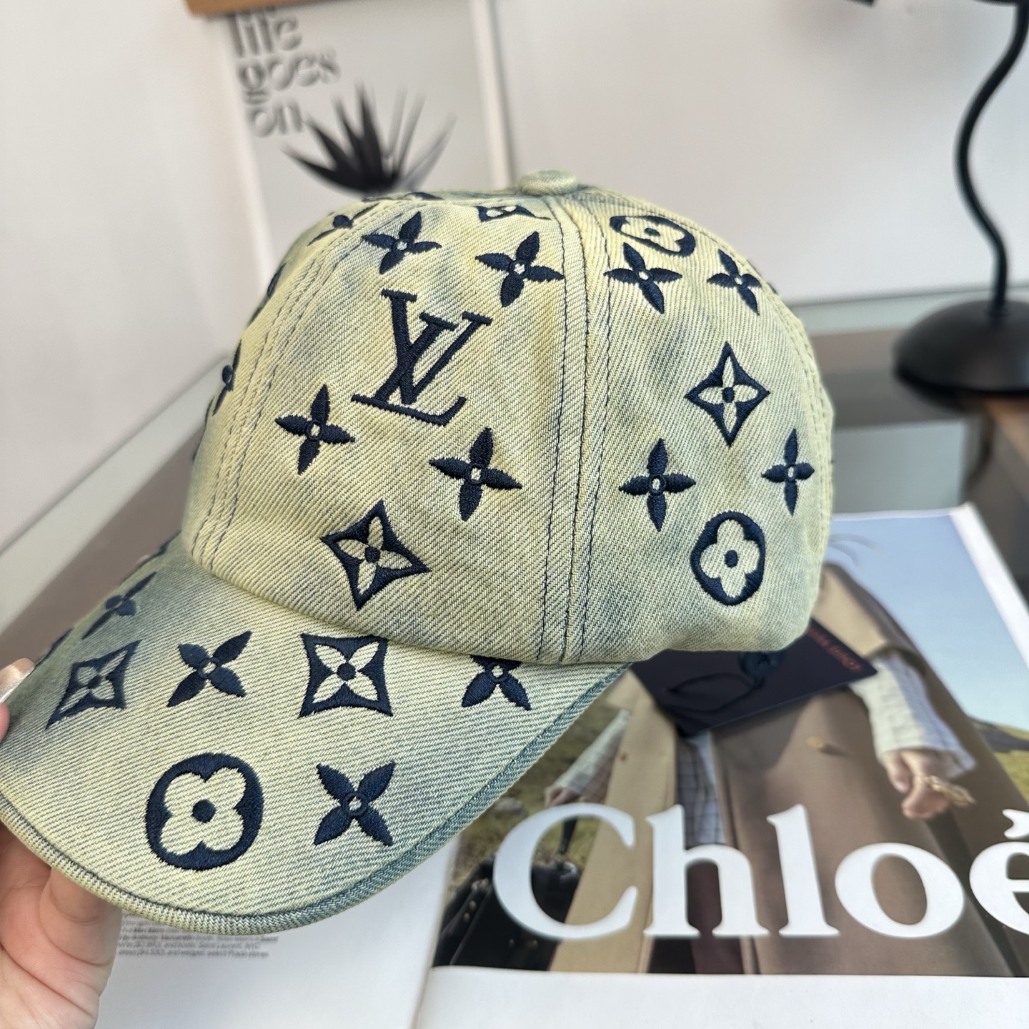 🧢路易威登棒球帽 LouisVuitton😍新款LV棒球帽，重工打造♥️高端大气，百搭款🤗男女通用！