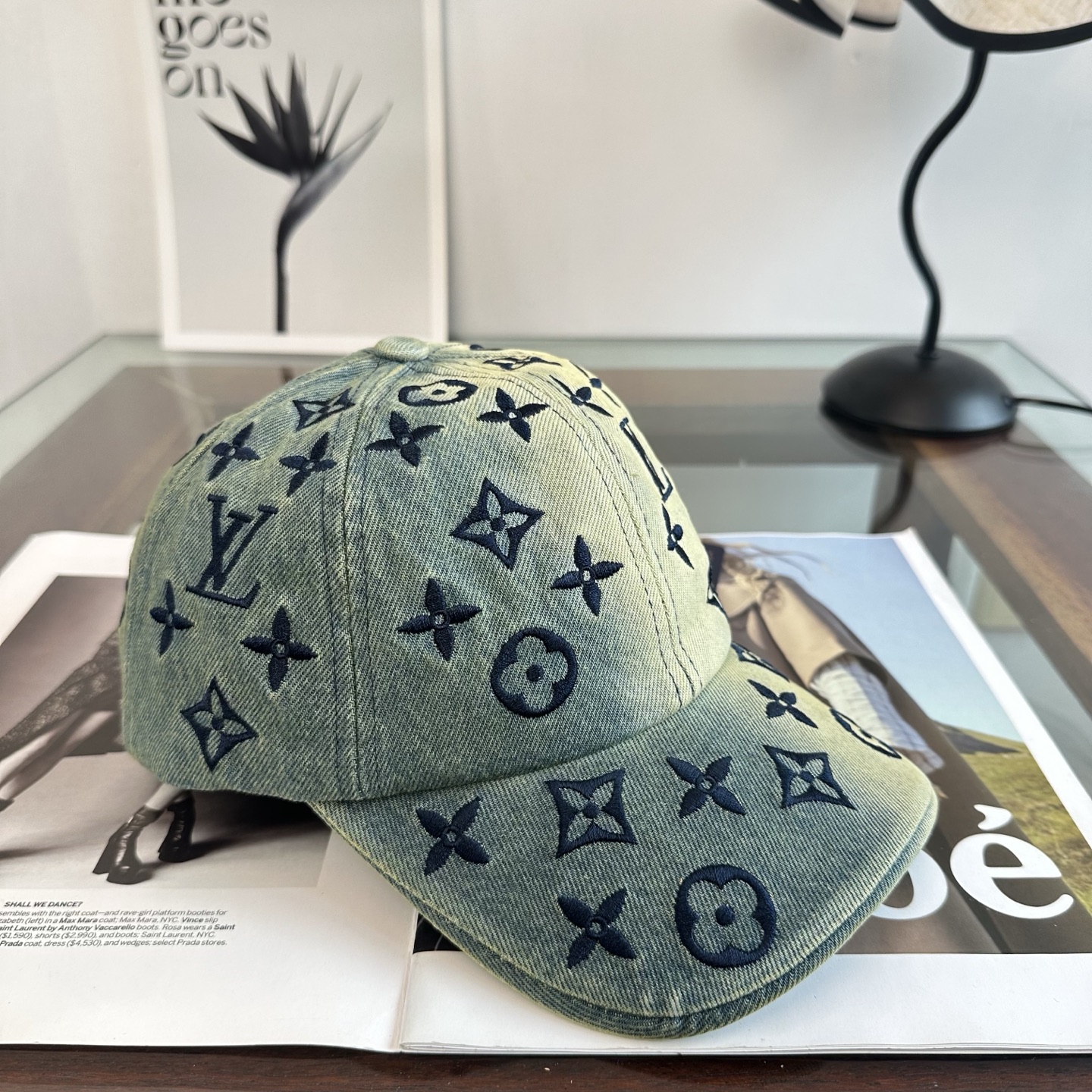 🧢路易威登棒球帽 LouisVuitton😍新款LV棒球帽，重工打造♥️高端大气，百搭款🤗男女通用！