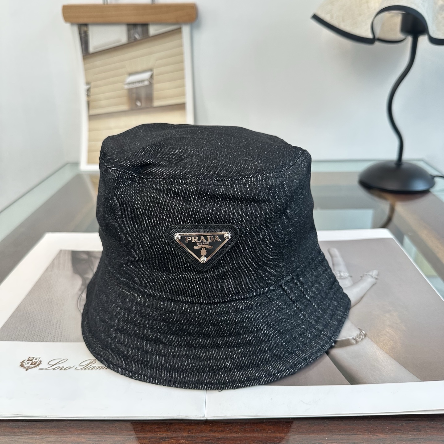 普拉达 Prada 经典渔夫帽，显脸小 大牌款超好搭配，赶紧入手！