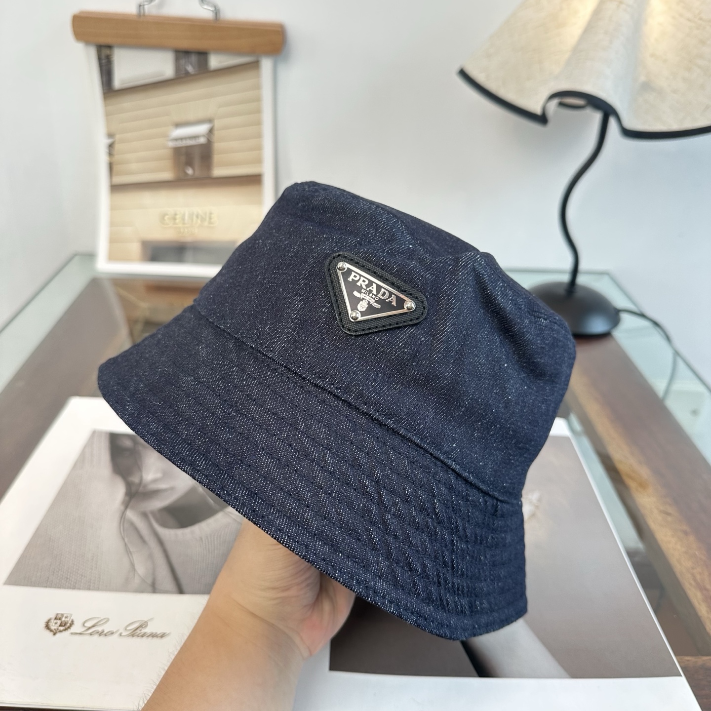 普拉达 Prada 经典渔夫帽，显脸小 大牌款超好搭配，赶紧入手！