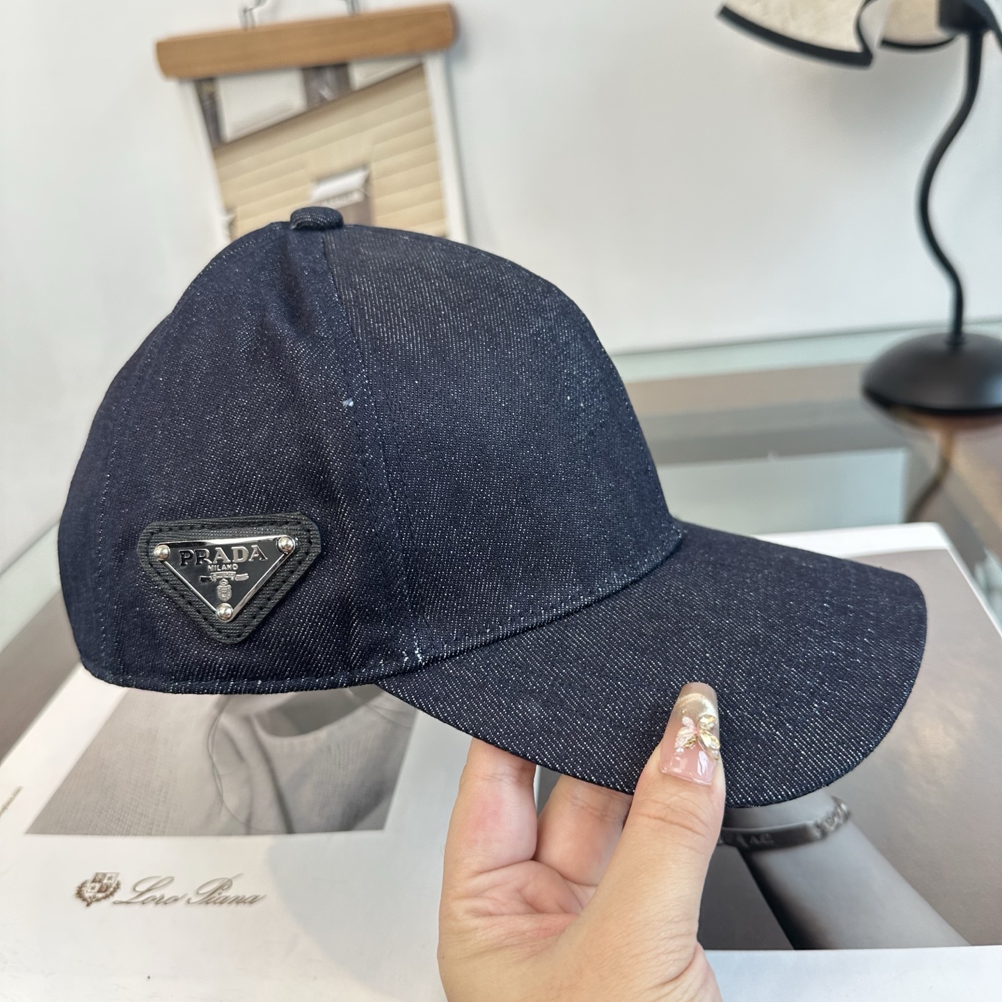 普拉达 Prada 经典棒球帽，显脸小 大牌款超好搭配，赶紧入手！