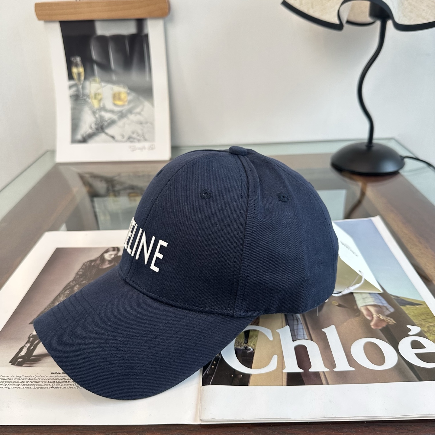 爆款CELINE（赛琳）简约明星同款最新棒球帽，时尚潮流，高端做工！每一个帽子都是用心之作！非一般的品质，男女均可。  