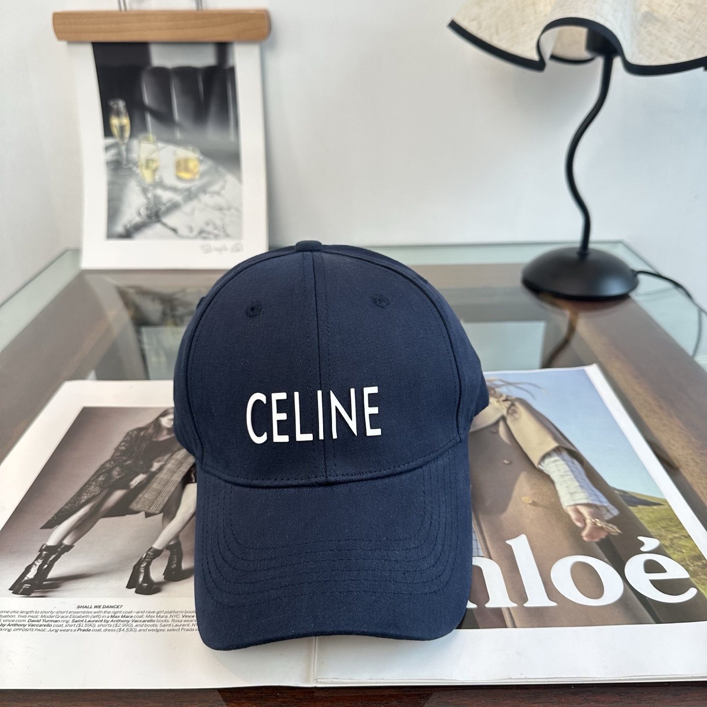 爆款CELINE（赛琳）简约明星同款最新棒球帽，时尚潮流，高端做工！每一个帽子都是用心之作！非一般的品质，男女均可。  