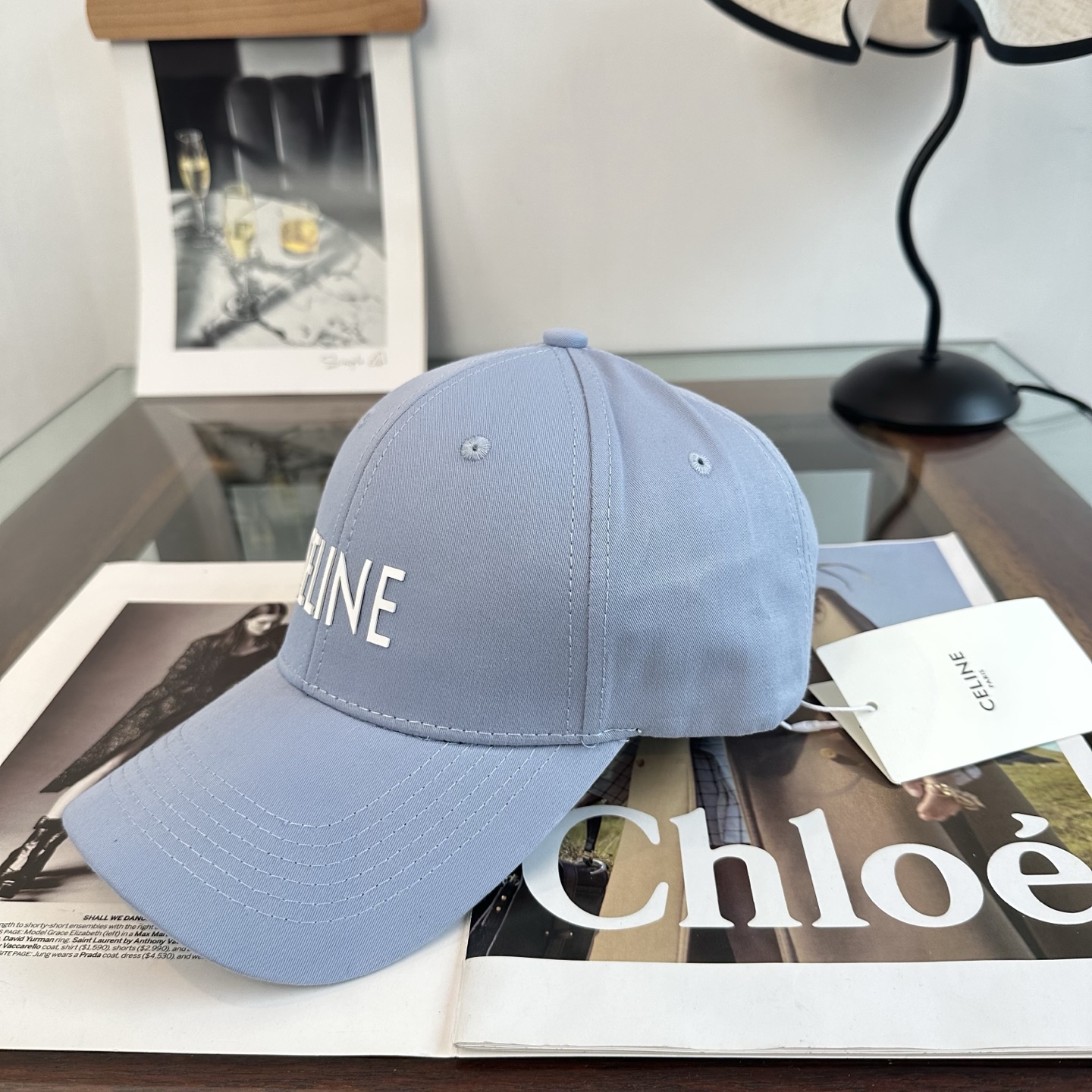 爆款CELINE（赛琳）简约明星同款最新棒球帽，时尚潮流，高端做工！每一个帽子都是用心之作！非一般的品质，男女均可。  