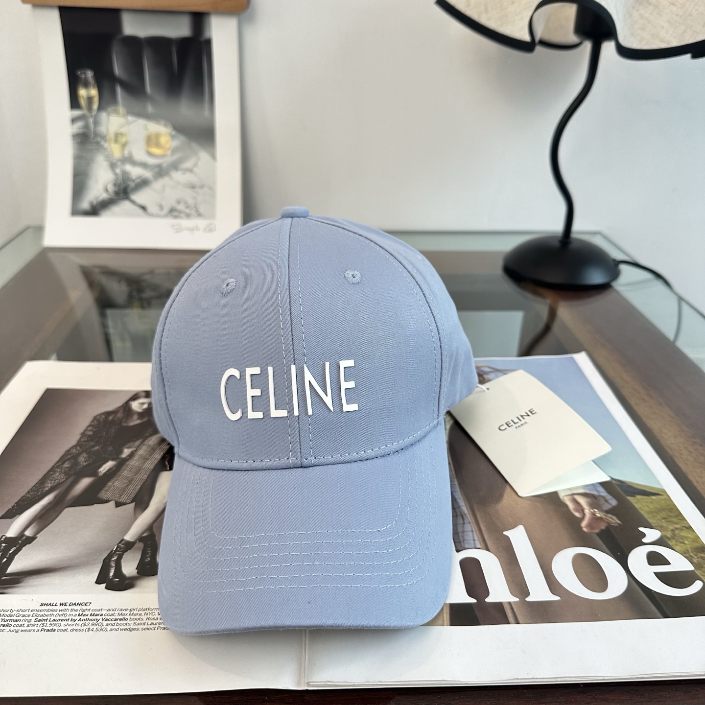 爆款CELINE（赛琳）简约明星同款最新棒球帽，时尚潮流，高端做工！每一个帽子都是用心之作！非一般的品质，男女均可。  