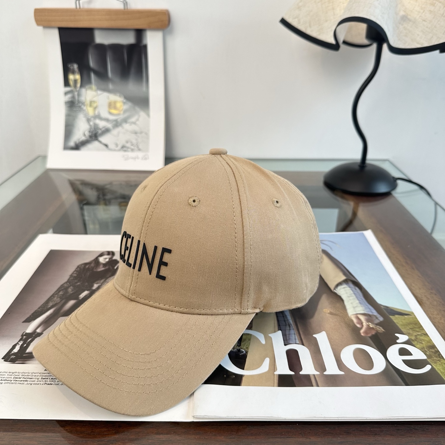 爆款CELINE（赛琳）简约明星同款最新棒球帽，时尚潮流，高端做工！每一个帽子都是用心之作！非一般的品质，男女均可。  