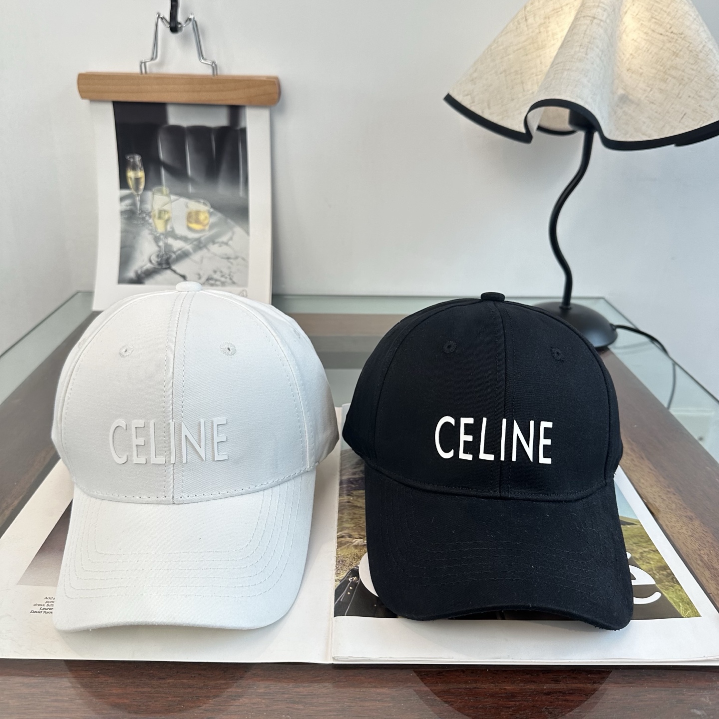 爆款CELINE（赛琳）简约明星同款最新棒球帽，时尚潮流，高端做工！每一个帽子都是用心之作！非一般的品质，男女均可。  