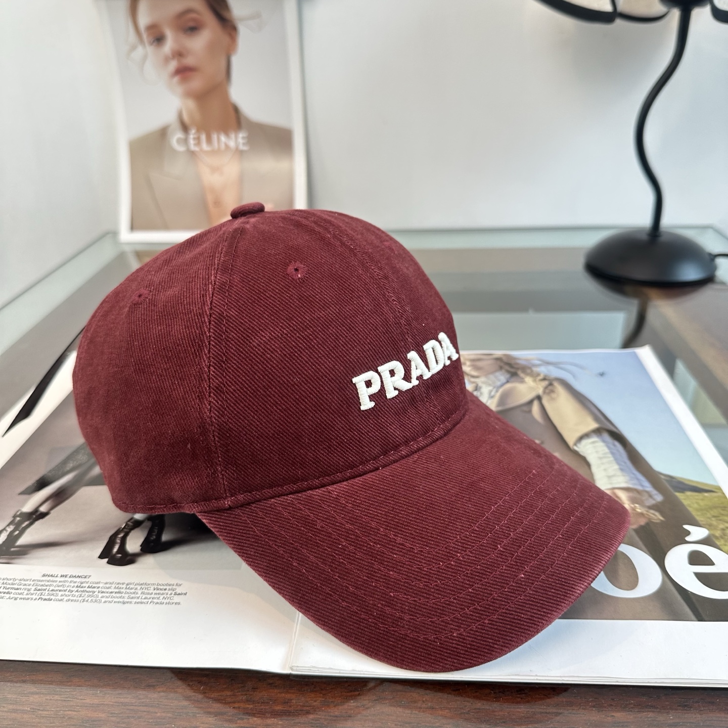普拉达 Prada 经典棒球帽，显脸小 大牌款超好搭配，赶紧入手！