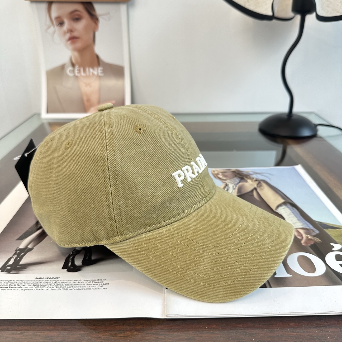 普拉达 Prada 经典棒球帽，显脸小 大牌款超好搭配，赶紧入手！