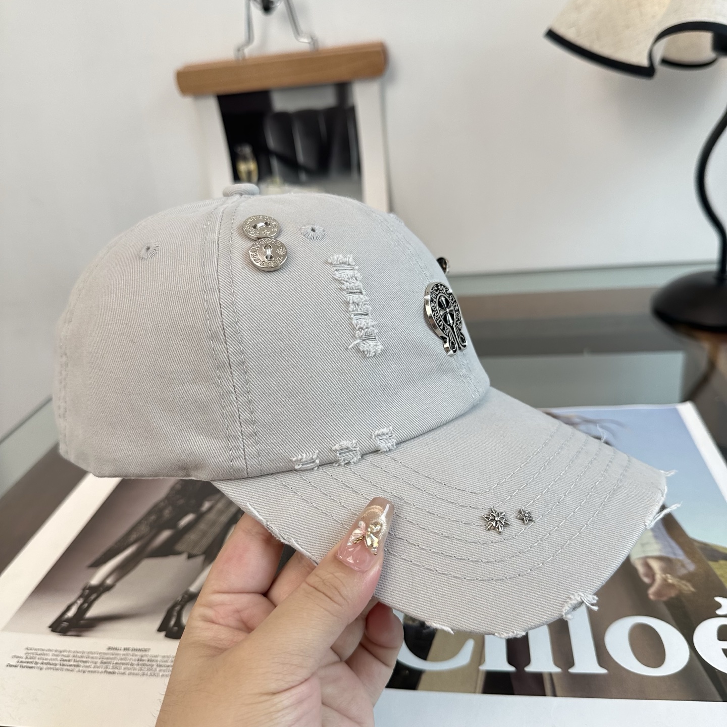 Chrome hearts 克罗心 新款十字架 高品质棒球帽，高端定制版！网红时尚博主同款！墙裂推荐！质量巨好！谁戴谁好