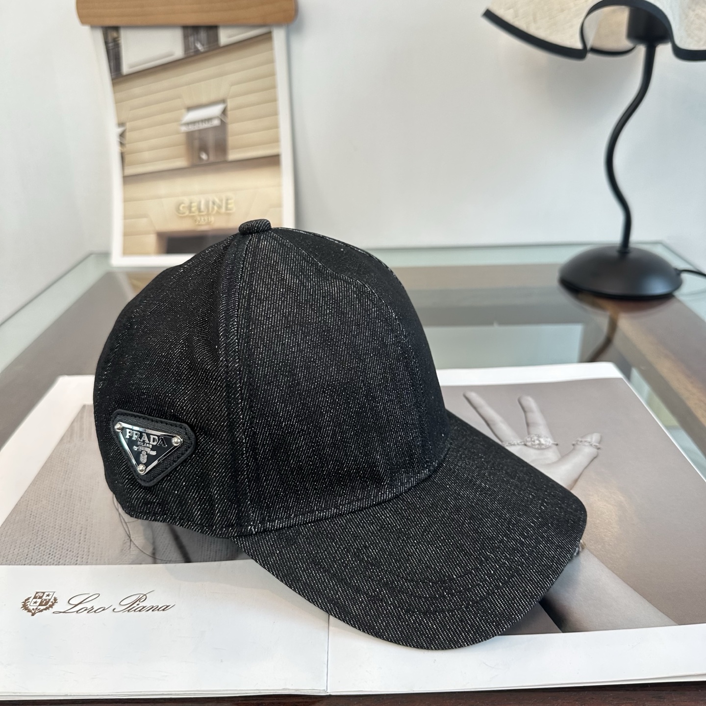 普拉达 Prada 经典棒球帽，显脸小 大牌款超好搭配，赶紧入手！