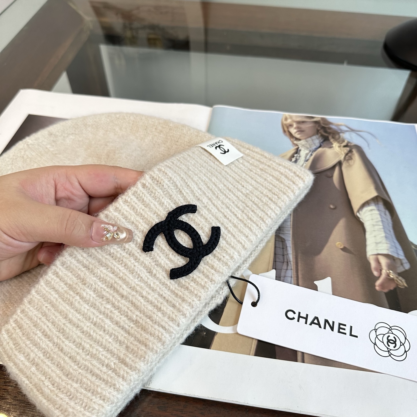 CHANEL香奈儿 秋冬新款针织毛线帽，超火爆💖质感一流，出街超好搭配！减龄神器
