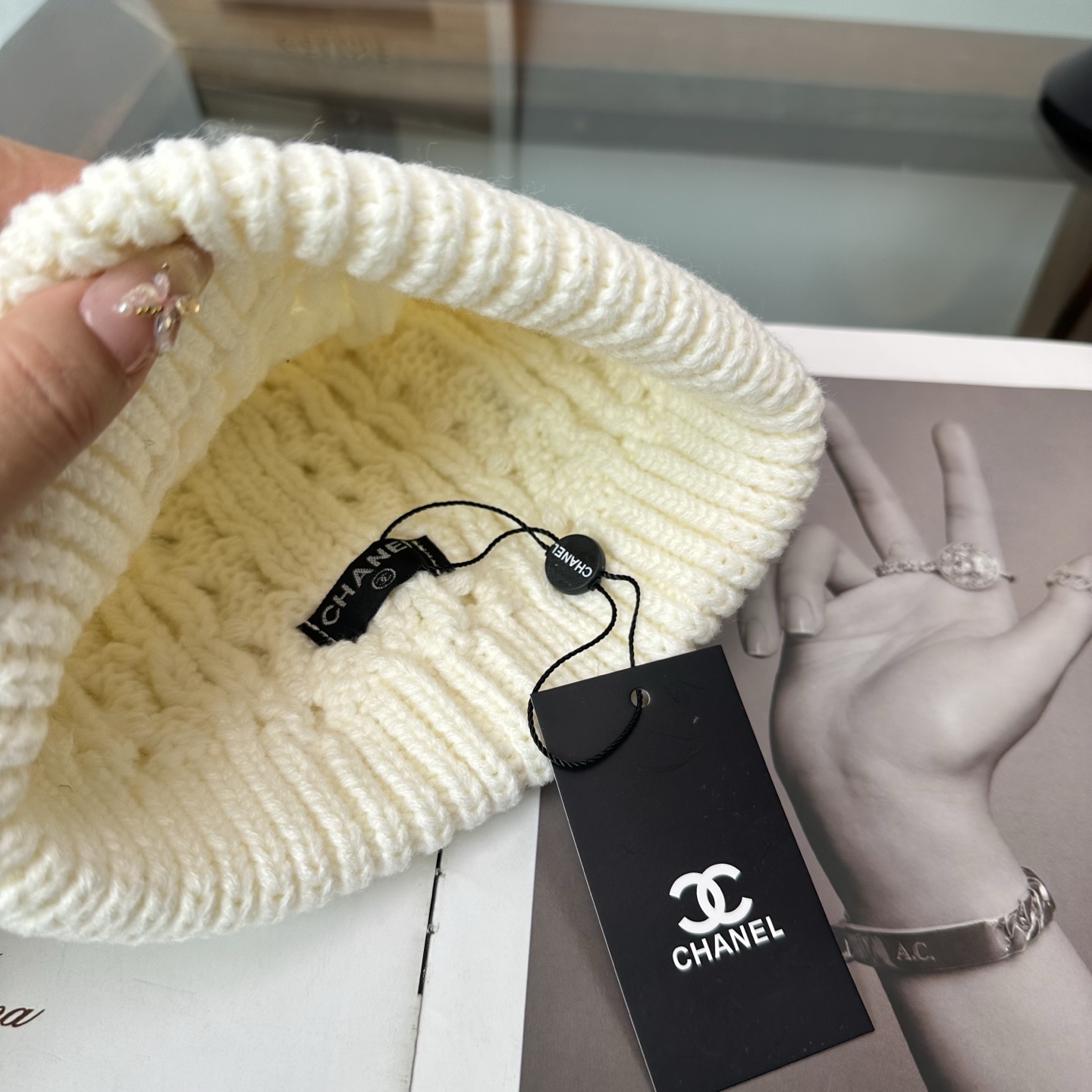 CHANEL香奈儿 秋冬新款针织毛线帽，超火爆💖质感一流，出街超好搭配！减龄神器