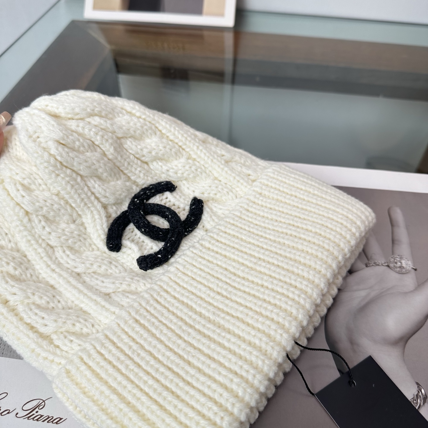 CHANEL香奈儿 秋冬新款针织毛线帽，超火爆💖质感一流，出街超好搭配！减龄神器
