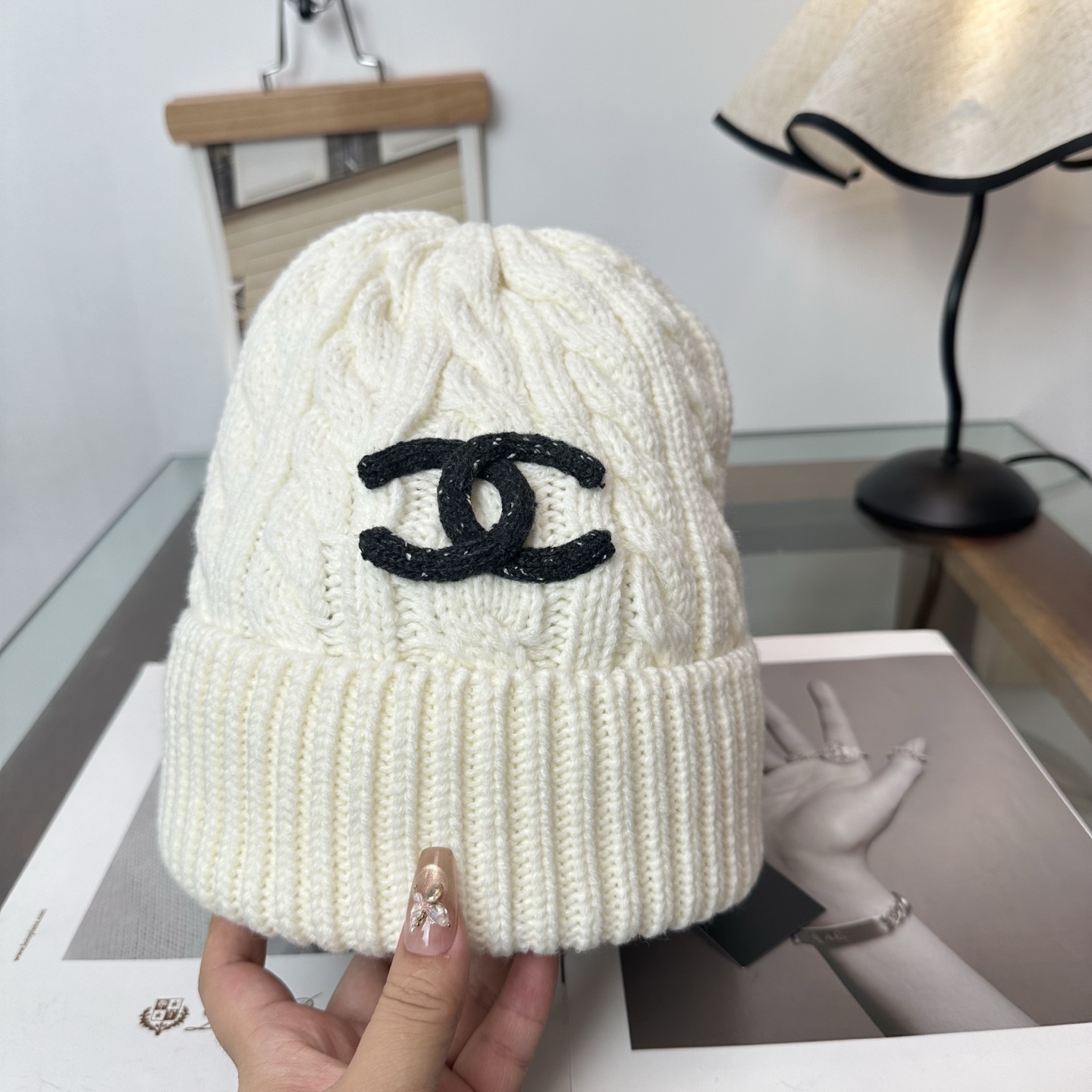 CHANEL香奈儿 秋冬新款针织毛线帽，超火爆💖质感一流，出街超好搭配！减龄神器